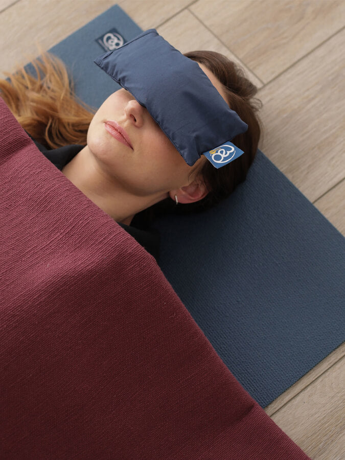 Yoga Mad Seamless Meditation Blankets